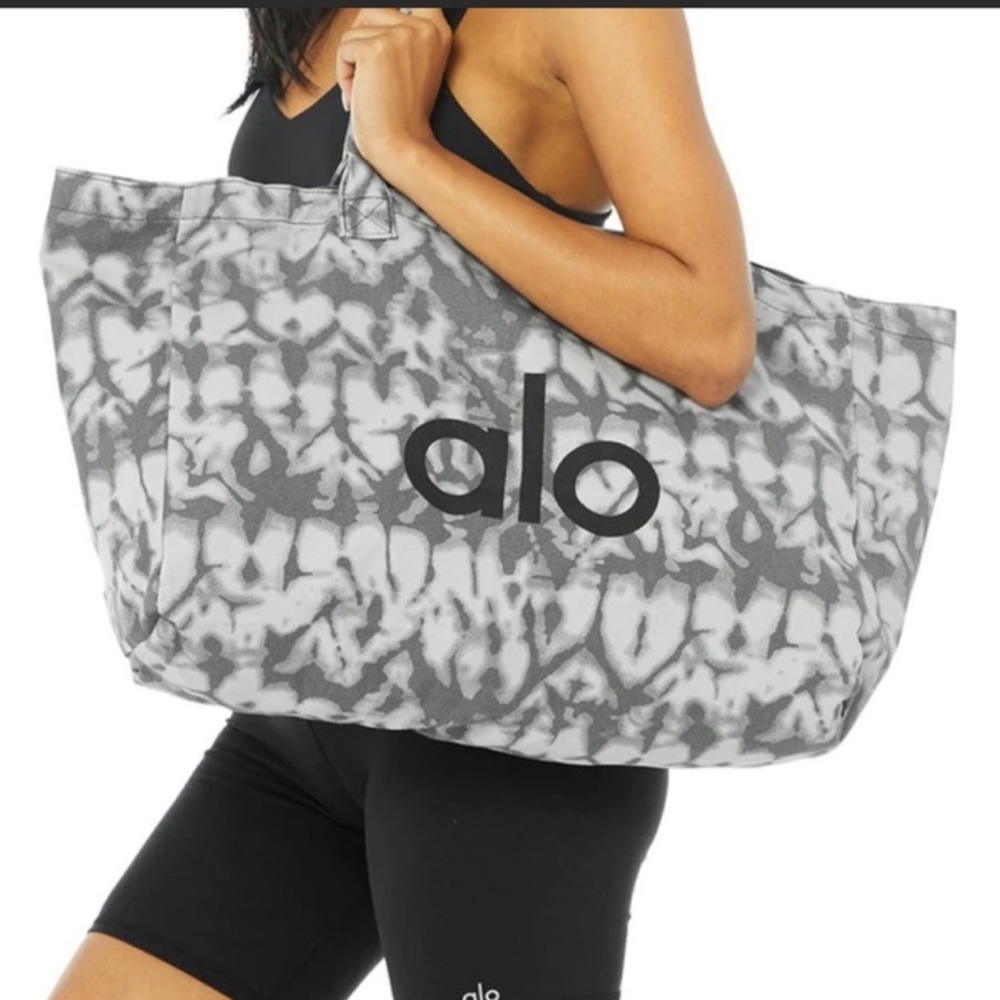 Alo yoga